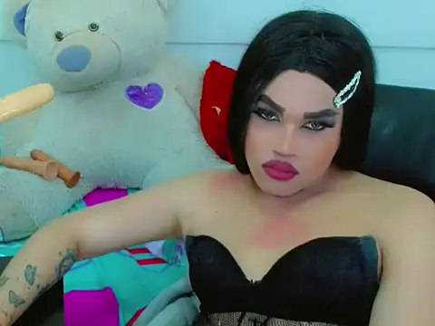 NharaBigCock online show from March 13, 8:58 pm