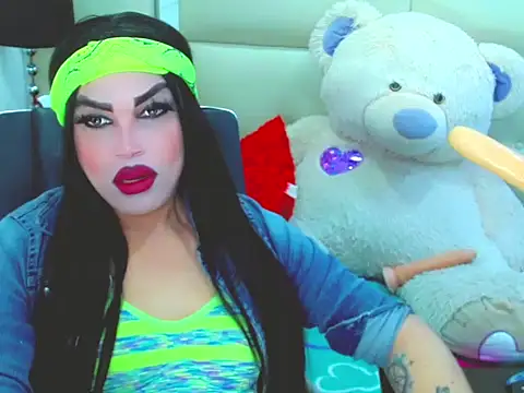 NharaBigCock online show from April 12, 7:17 pm