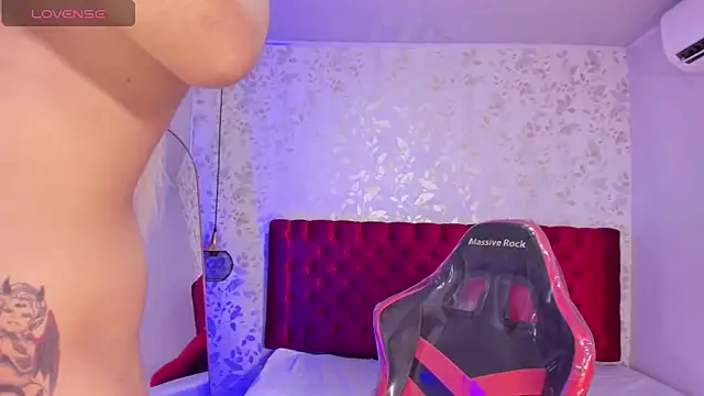 camii raux online show from March 29, 8:31 pm