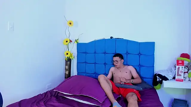 Lovers Spicy online show from March 1, 9:09 pm