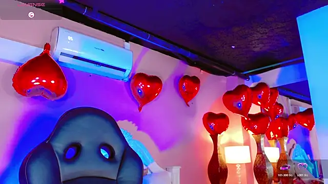 AnnaRouseQueen online show from February 12, 8:04 pm