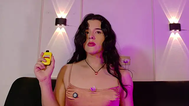 Angel-umbra online show from April 19, 6:10 pm