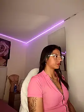 SamathaMay online show from April 17, 3:57 pm