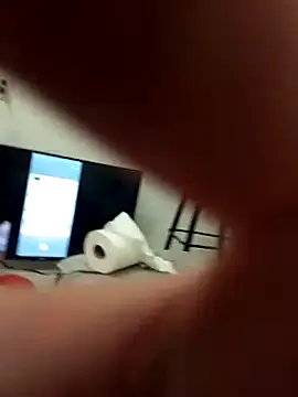 Cuchurus1216 online show from March 3, 3:30 pm