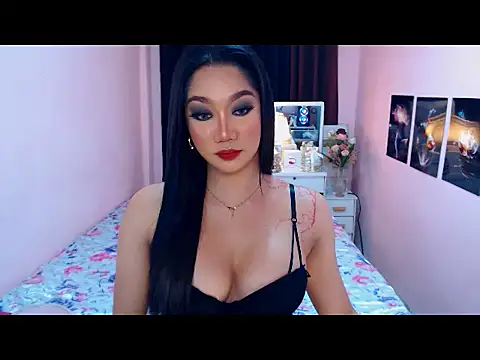 UrScreenGoddess online show from February 8, 12:50 am