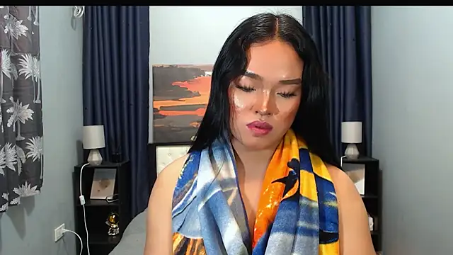 Fantacyloverr online show from February 4, 11:15 am