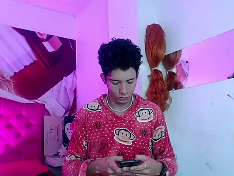 BlakeNoir  online show from January 9, 1:05 pm