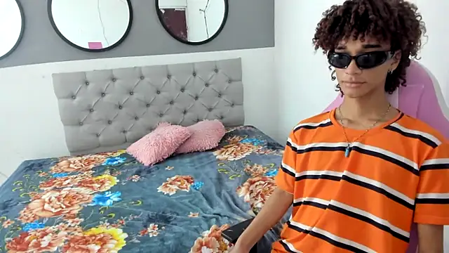 Jessica laan online show from December 5, 8:48 pm