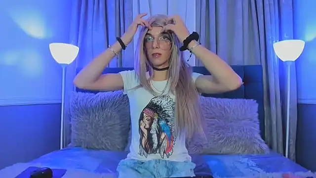 Lis Pearson online show from February 3, 3:48 am