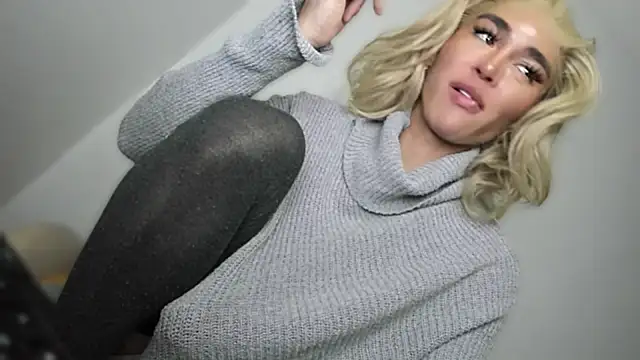 mxshemale ladyboy online show from April 24, 10:57 pm