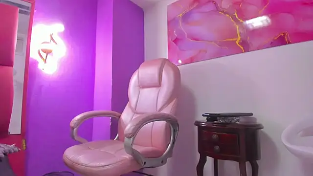 partyts online show from February 7, 11:55 pm