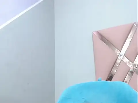 latina ts july online show from February 20, 7:32 am