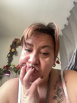 NymphoBuzi online show from February 12, 9:10 pm