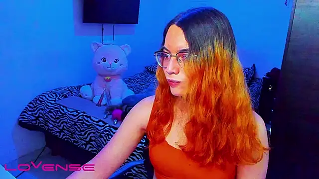 lillykittyyy online show from March 19, 3:17 am