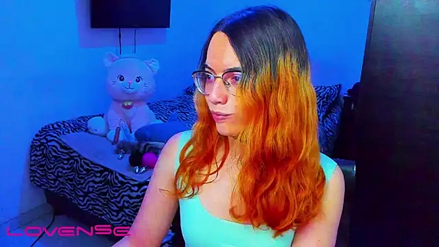 lillykittyyy online show from March 26, 3:21 am