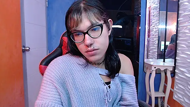 lilith ayanami online show from June 8, 1:32 pm