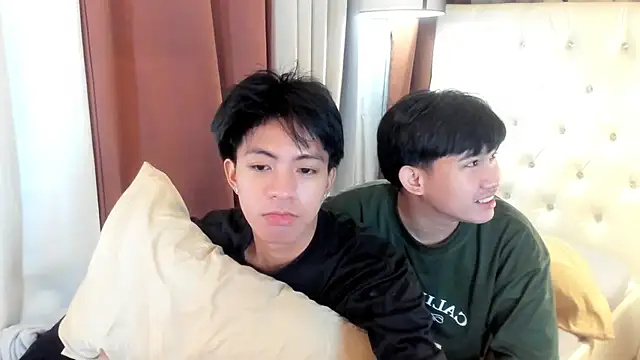 davincihugecock online show from May 7, 11:34 pm