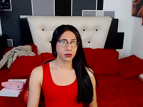 stephanieparadis25 online show from February 26, 1:05 pm