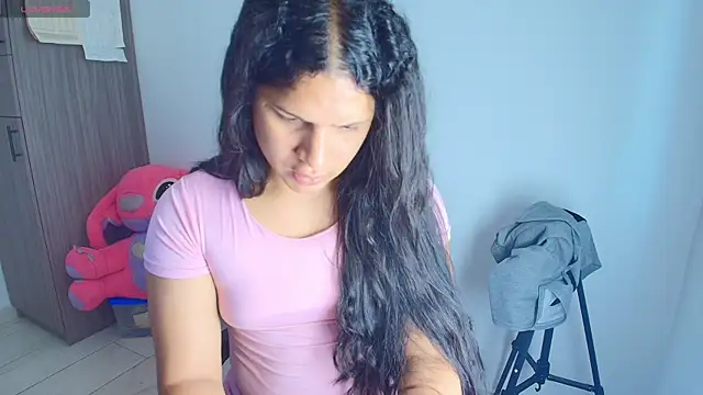 alys love online show from April 18, 1:46 pm