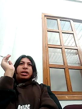 MeelFox online show from April 13, 1:04 pm