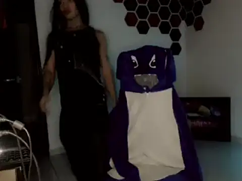 nebullax mcqueen online show from February 18, 3:25 am