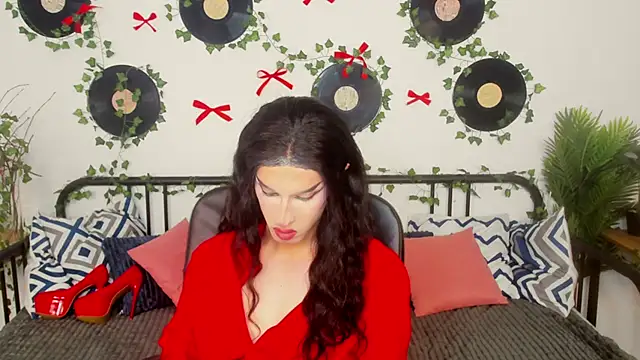 MadisonEsprit online show from April 5, 10:35 am