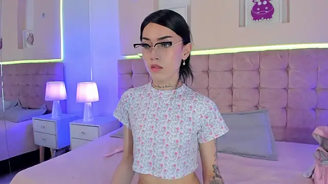 Megan Morphy online show from February 28, 2:13 pm