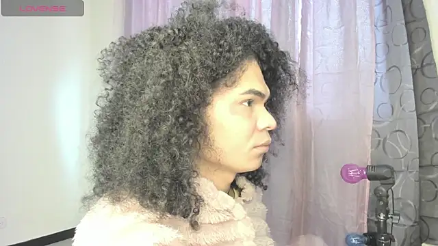 V-nus online show from April 11, 3:15 pm