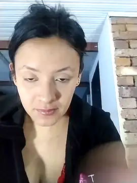 CynthiaMore online show from May 11, 3:28 pm