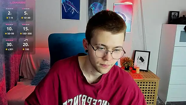 Thomas Norton online show from May 1, 9:08 pm