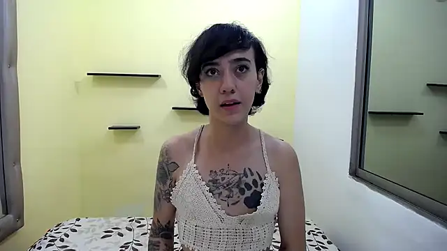 romina white18 online show from April 25, 7:45 am