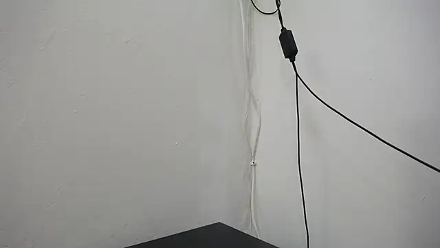 romina white18 online show from April 27, 7:39 am