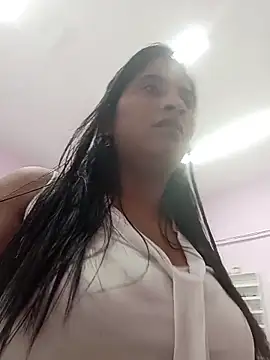 SofiaMendez1  online show from May 30, 4:16 pm