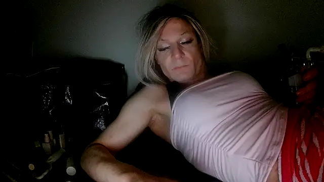 GypsiiCornel online show from May 16, 9:18 am