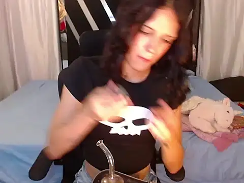 bella gonvill online show from July 22, 10:47 pm