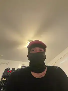 TylerRodriguez72 online show from June 11, 10:52 pm
