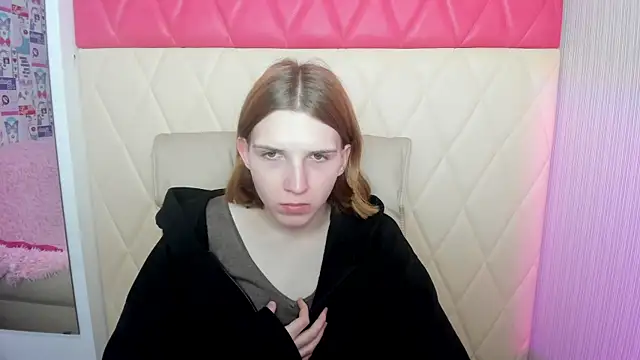 xSophieexx online show from April 20, 1:18 am