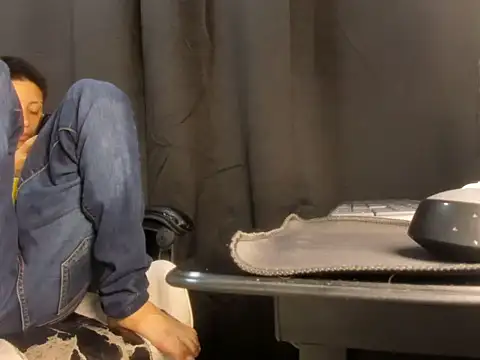lunallena 17 online show from June 4, 2:47 am