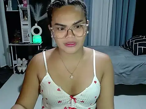 Kendallfoxx online show from May 7, 4:47 pm