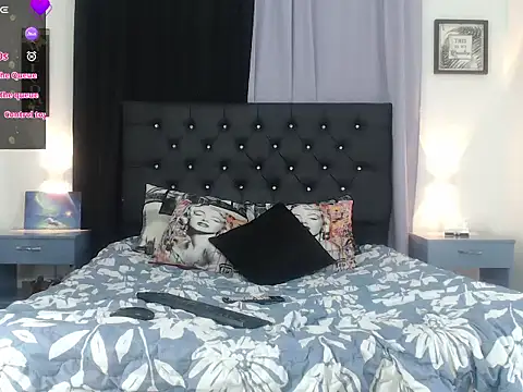 PhillipCox online show from May 13, 8:07 pm