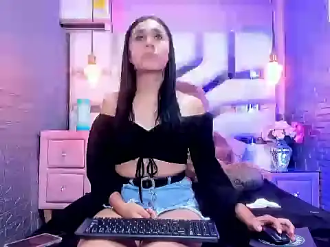 MahiaraHot online show from April 29, 5:30 pm