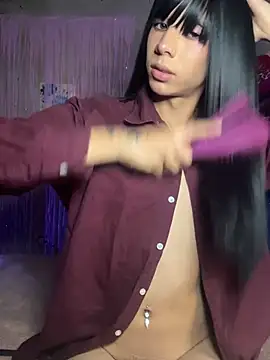 lady Tayron online show from July 22, 7:23 am