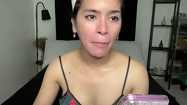 your bianca69 online show from February 15, 5:14 am