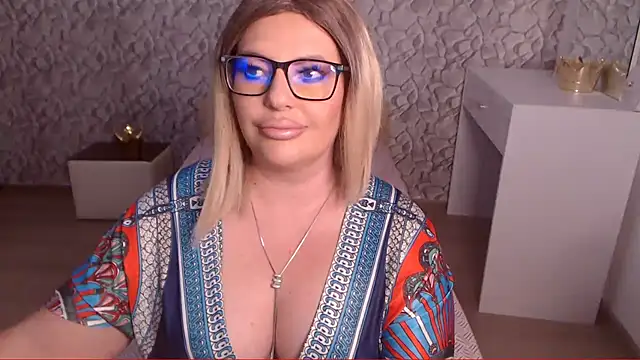 KarlaDivineTS online show from December 9, 2:49 pm