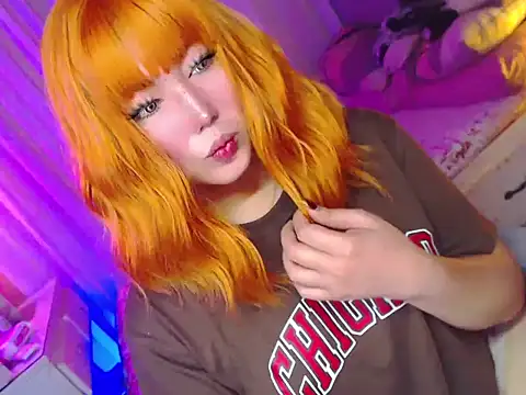 HOTnWILDalice online show from April 20, 3:08 am