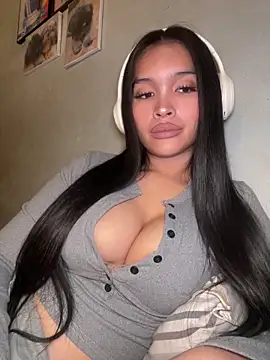 PrettyYoungHugeCockTS online show from February 18, 5:48 am