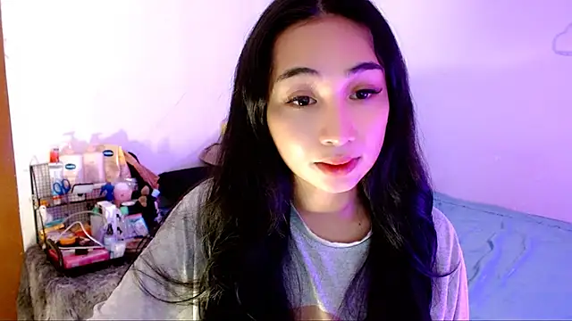 SweetLilly 18 online show from November 8, 2:01 am