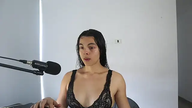 Snapshot of _Vahos_ chatting on January 18, 6:04 pm Vahos online show from January 18, 6:04 pm