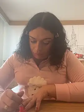 luanadigarda online show from January 29, 12:02 pm