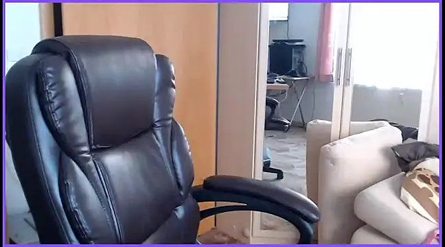 Snapshot of Sissygera chatting on January 22, 8:29 am Sissygera online show from January 22, 8:29 am